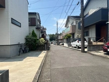 【神奈川県/横浜市瀬谷区阿久和東】横浜市瀬谷区阿久和東1丁目　中古戸建 前面道路
