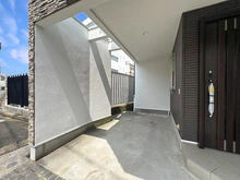 【神奈川県/川崎市中原区宮内】川崎市中原区宮内1丁目　中古戸建 駐車場