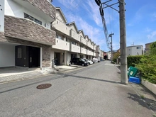【神奈川県/川崎市中原区宮内】川崎市中原区宮内1丁目　中古戸建 前面道路
