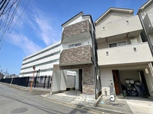 【神奈川県/川崎市中原区宮内】川崎市中原区宮内1丁目　中古戸建 外観：中央