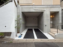 【神奈川県/川崎市宮前区馬絹】川崎市宮前区馬絹3丁目 新築戸建 1号棟 駐車場