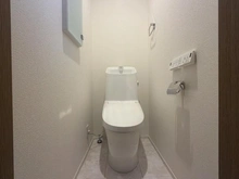【神奈川県/川崎市宮前区馬絹】川崎市宮前区馬絹3丁目 新築戸建 2号棟 トイレ