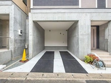 【神奈川県/川崎市宮前区馬絹】川崎市宮前区馬絹3丁目 新築戸建 2号棟 駐車場