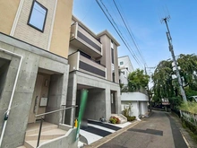 【神奈川県/川崎市宮前区馬絹】川崎市宮前区馬絹3丁目 新築戸建 2号棟 外観：全2棟　中央