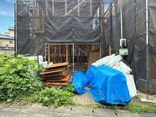 【神奈川県/横浜市旭区上白根町】旭区上白根町 新築戸建 3号棟 建築中の外観：全3棟