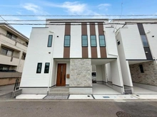 【神奈川県/川崎市幸区小倉】幸区小倉5丁目新築戸建 1号棟 外観：全2棟　正面