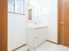 【神奈川県/横浜市鶴見区朝日町】鶴見区朝日町1丁目　中古戸建 洗面所