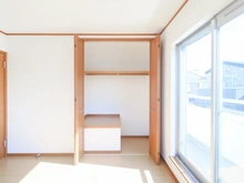 【神奈川県/横浜市鶴見区朝日町】鶴見区朝日町1丁目　中古戸建 収納