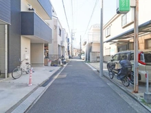 【神奈川県/横浜市鶴見区朝日町】鶴見区朝日町1丁目　中古戸建 前面道路