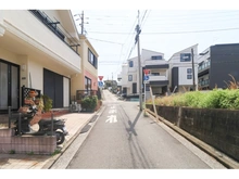 【神奈川県/横浜市鶴見区東寺尾】横浜市鶴見区東寺尾2丁目　中古戸建 前面道路