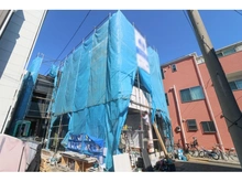【神奈川県/横浜市鶴見区朝日町】鶴見区朝日町2丁目　新築戸建　1号棟 建築中の外観