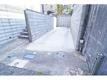 【神奈川県/川崎市多摩区長尾】川崎市多摩区長尾7丁目　中古戸建 駐車場