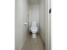 【神奈川県/川崎市中原区宮内】川崎市中原区宮内3丁目　新築戸建　3号棟 トイレ