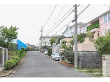【神奈川県/横浜市青葉区美しが丘西】青葉区美しが丘西2丁目　中古戸建 前面道路