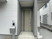 【神奈川県/川崎市宮前区野川本町】宮前区野川本町1丁目 新築戸建 4号棟 玄関