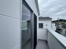 【神奈川県/川崎市宮前区野川本町】宮前区野川本町1丁目 新築戸建　5号棟 バルコニー