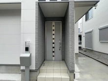 【神奈川県/川崎市宮前区野川本町】宮前区野川本町1丁目 新築戸建 6号棟 玄関