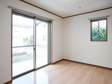 【神奈川県/川崎市高津区久地】川崎市高津区久地2丁目　中古戸建 洋室