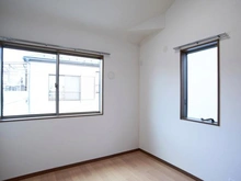 【神奈川県/川崎市高津区久地】川崎市高津区久地2丁目　中古戸建 洋室