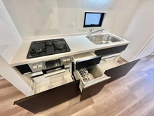 【東京都/新宿区高田馬場】新宿区高田馬場4丁目　新築戸建てB棟 キッチン