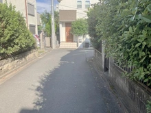【東京都/武蔵野市関前】武蔵野市関前2丁目中古戸建 接道道路（現地より約1m）：