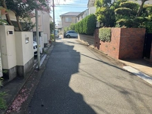 【東京都/武蔵野市関前】武蔵野市関前2丁目中古戸建 接道道路（現地より約1m）：