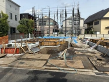 【東京都/武蔵野市桜堤】武蔵野市桜堤3丁目新築戸建 1号棟／全8号棟 現地（建築前）：【全8棟】
北西側4.2ｍの公道から見て一番奥側の手前