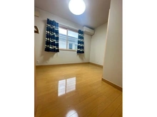【東京都/三鷹市井口】三鷹市井口4丁目中古戸建 洋室：家具調度品は価格に含まれません
