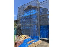 【東京都/練馬区下石神井】練馬区下石神井2丁目 新築戸建　1号棟／全2号棟 建築中の外観：全2号棟 南側公道4.0ｍから見て左側