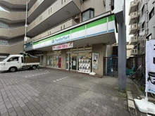 【東京都/小金井市東町】小金井市東町1丁目中古戸建 ファミリーマート小金井東町一丁目店（現地より約332m）