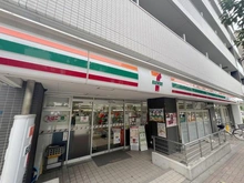 【東京都/新宿区上落合】新宿区上落合中古戸建 セブンイレブン新宿中井駅前通り店（現地より約256m）