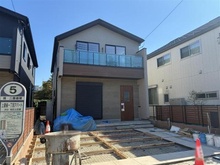 【東京都/三鷹市上連雀】三鷹市上連雀1丁目新築戸建 2号棟／全2号棟 建築中の外観：全2号棟右側