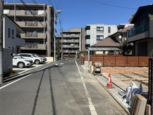 【東京都/三鷹市上連雀】三鷹市上連雀1丁目新築戸建 2号棟／全2号棟 前面道路：西側公道 幅員約6m