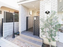 【東京都/杉並区善福寺】杉並区善福寺1丁目 新築戸建全 3号棟/全5号棟 玄関