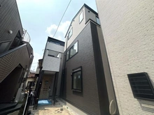 【東京都/大田区西蒲田】大田区西蒲田4丁目　新築戸建A号棟 建築中の外観：一番奥