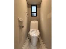 【東京都/大田区多摩川】多摩川1丁目新築戸建3号棟 トイレ