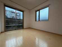 【東京都/大田区中央】大田区中央6丁目中古戸建 サービスルーム（納戸）：表記上、サービスルーム(納戸)ですが、実際には居室とてご利用いただけます