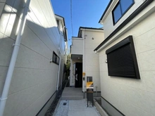 【東京都/大田区西六郷】大田区西六郷1丁目新築分譲住宅全4棟 3号棟 外観：全４棟右から二番目