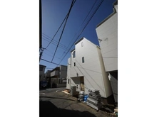 【東京都/大田区下丸子】大田区下丸子1丁目　新築戸建てA号棟 建築中の外観：全２棟・真ん中