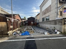 【東京都/大田区大森南】大田区大森南4丁目新築戸建A号棟 建築中の外観：全2棟、左側