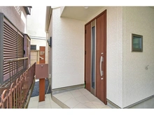 【東京都/大田区中央】大田区中央8丁目　新築戸建て2号棟 玄関