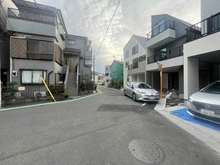 【東京都/葛飾区西亀有】葛飾区西亀有1丁目　1号棟 前面道路