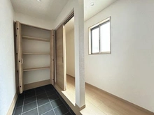 【東京都/墨田区向島】墨田区向島5丁目　中古戸建 玄関