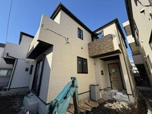 【東京都/葛飾区奥戸】葛飾区奥戸4丁目　新築戸建　B号棟 建築中の外観：全9棟現場／手前側