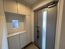 【東京都/江戸川区東小岩】江戸川区東小岩1丁目　中古一戸建住宅 玄関