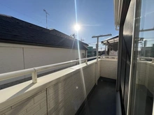 【東京都/江戸川区東小岩】江戸川区東小岩1丁目　中古一戸建住宅 バルコニー