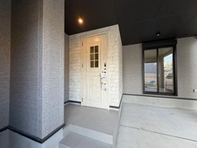 【東京都/足立区佐野】足立区佐野2丁目　新築戸建3号棟 玄関