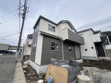 【千葉県/松戸市栗山】松戸市栗山519番新築戸建A号棟 建築中の外観：全2棟現場