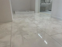 【千葉県/市川市大和田】市川市大和田5丁目 洗面所：大理石調の床材使用