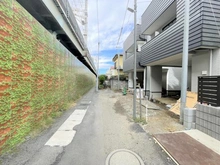 【千葉県/市川市新田】市川市新田5丁目　B号棟 前面道路